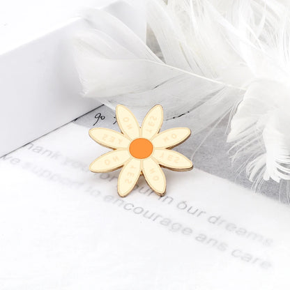 Cute Bee Flower Enamel Pin Funny Chrysanthemum Petal Brooch Women Jeans Coat Lapel Pin Badge Jewelry Gift for Friend New Arrival