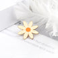Cute Bee Flower Enamel Pin Funny Chrysanthemum Petal Brooch Women Jeans Coat Lapel Pin Badge Jewelry Gift for Friend New Arrival