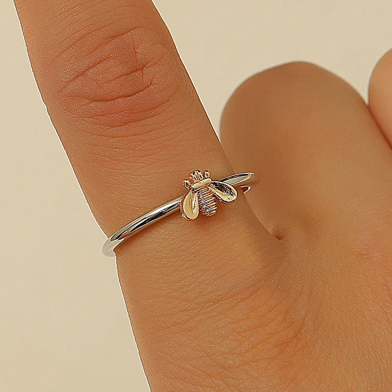 Elegant Engagement Bee Rings, Women's Fine Jewelry Gift, Exquisite Honeybee Flower