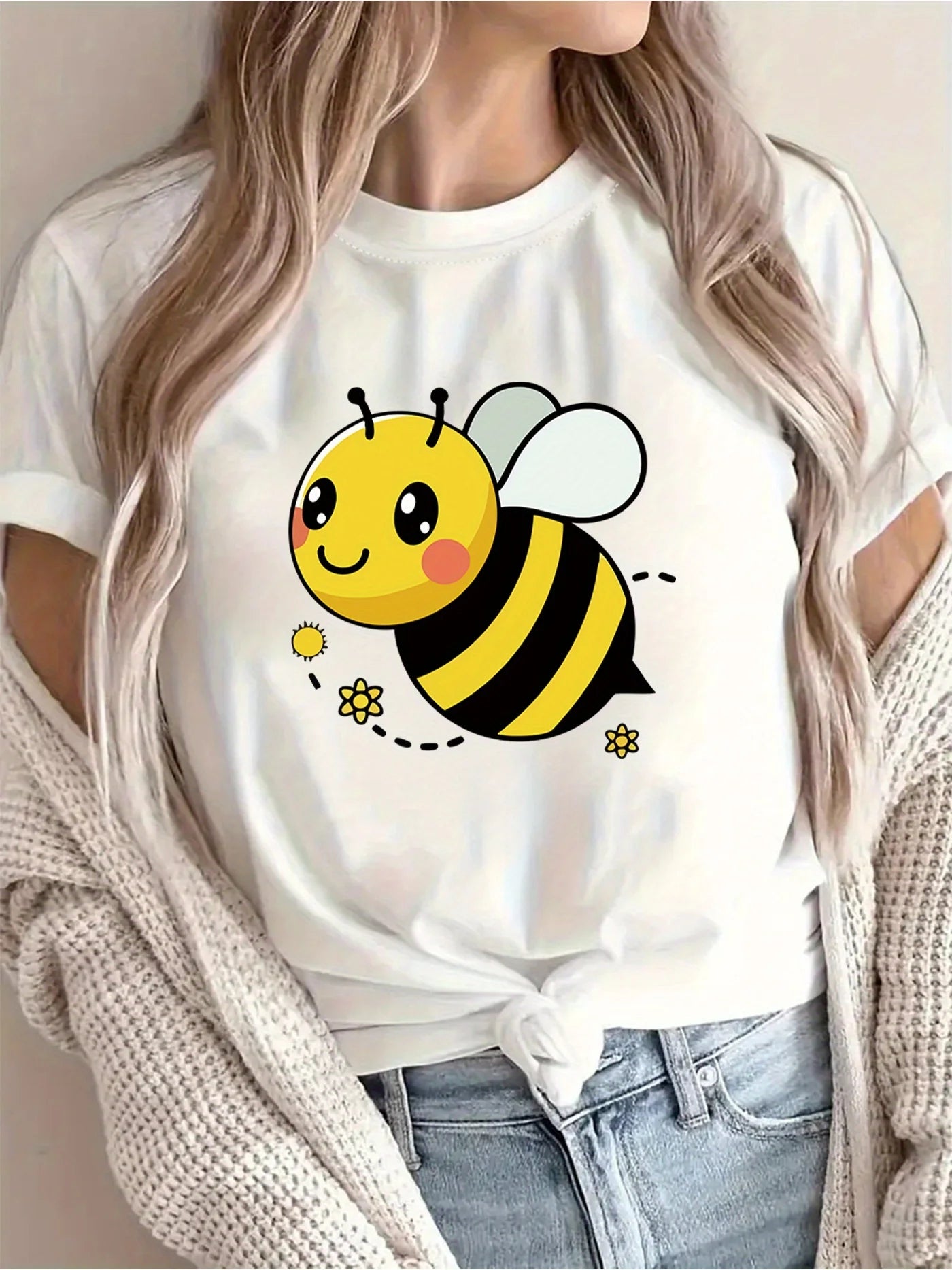 Women's Casual Short Sleeve T-Shirt Cute Cartoon Bee & Floral Print Breathable Round Neck Tee for Spring/Summer