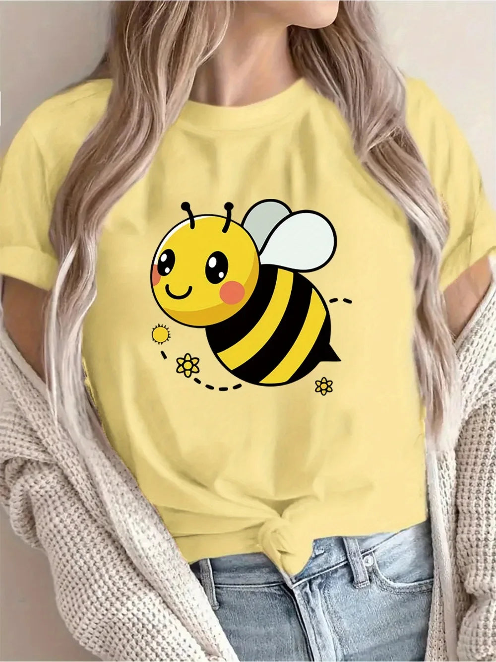 Women's Casual Short Sleeve T-Shirt Cute Cartoon Bee & Floral Print Breathable Round Neck Tee for Spring/Summer