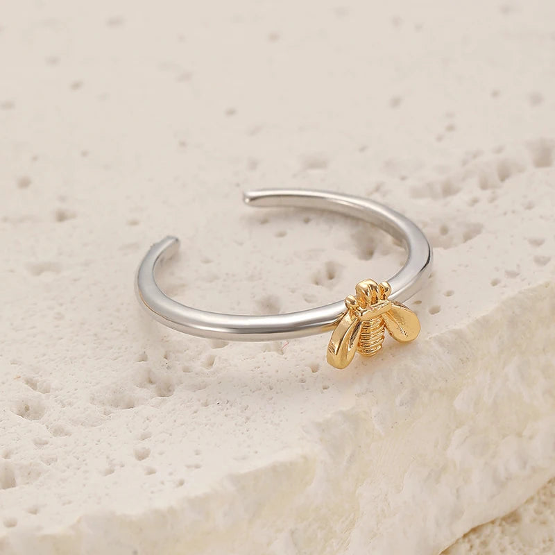 Elegant Engagement Bee Rings, Women's Fine Jewelry Gift, Exquisite Honeybee Flower