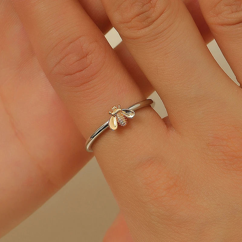 Elegant Engagement Bee Rings, Women's Fine Jewelry Gift, Exquisite Honeybee Flower
