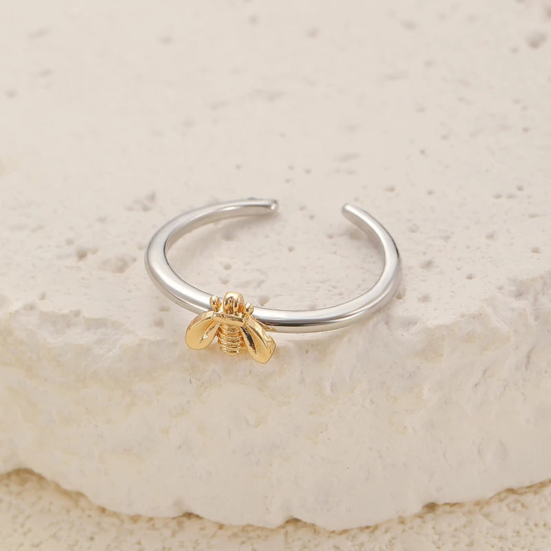 Elegant Engagement Bee Rings, Women's Fine Jewelry Gift, Exquisite Honeybee Flower