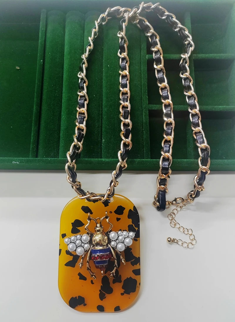 Luxury Handmade Elastic Pearl Bee  Bracelet Bangle Jewelry For Women Party Gift