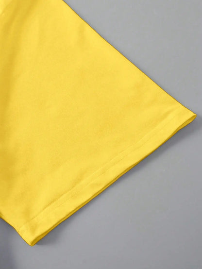 Women's Honeybee Heart-Shaped T-Shirt Cute Printed Round Neck Short Sleeve Animal Lover Top Graphic Tees Women Tops