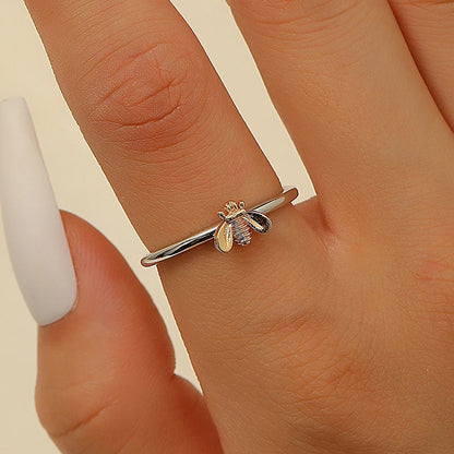 Elegant Engagement Bee Rings, Women's Fine Jewelry Gift, Exquisite Honeybee Flower