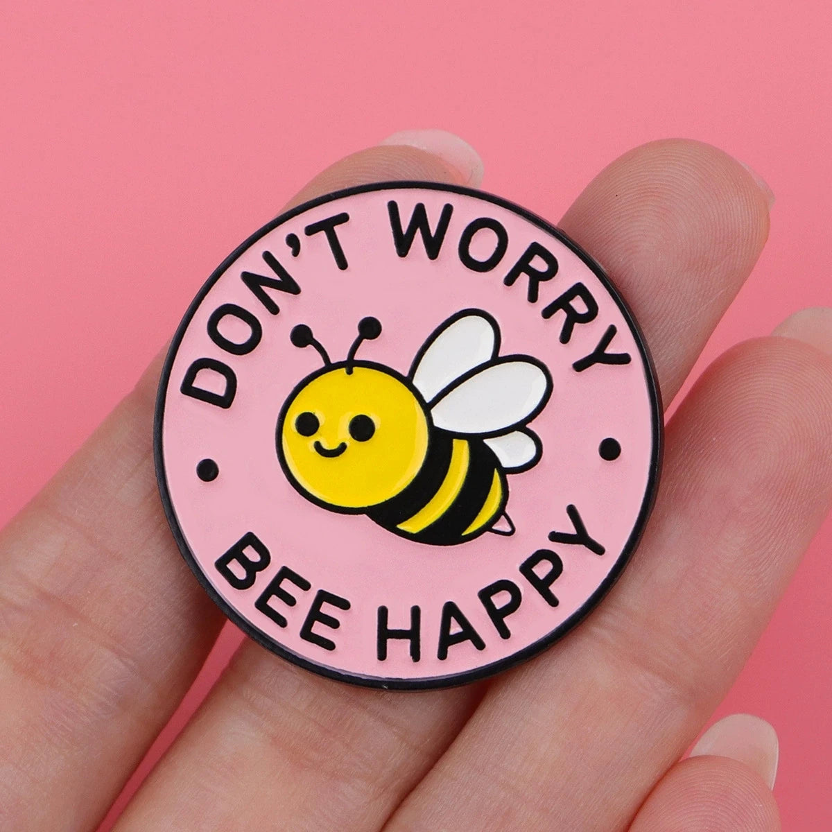 Cute BEE Enamel Pin DON'T WORRY Quotes Brooch Pines Lapel Pins Badge on Backpack Clothing Accessories Fashion Jewelry Gift